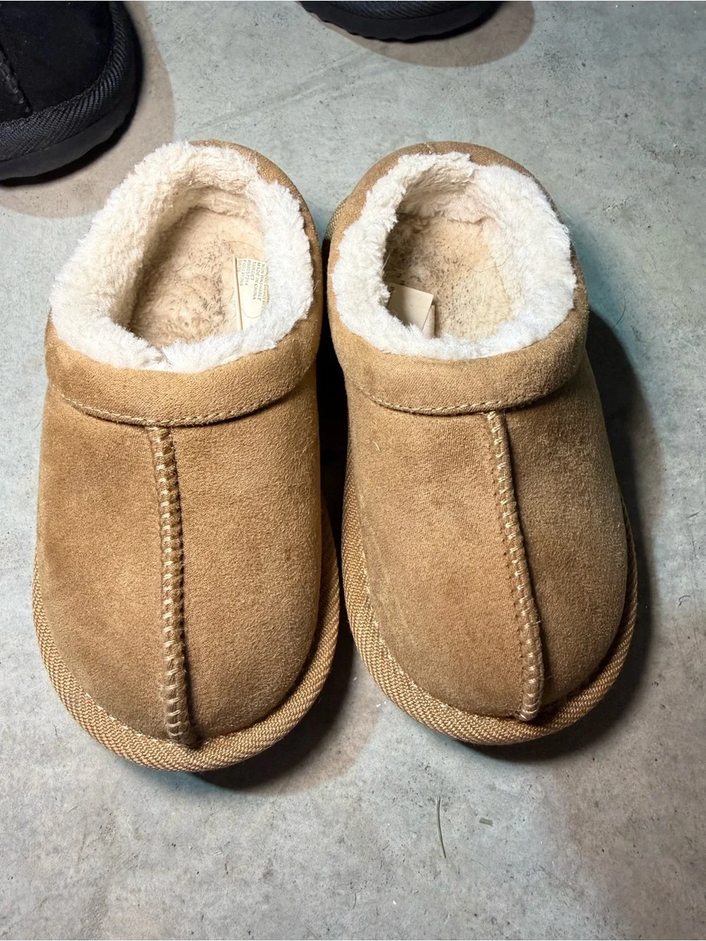 Cat & Jack Kids Tan Suede Shearling-Lined Slip-On Slippers